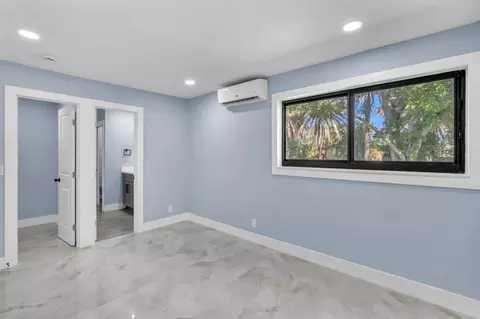 Bedroom - 5000 Adams St, Hollywood, FL 33021 photo 3 of 5