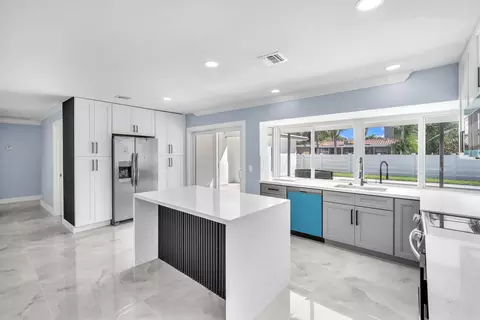 Kitchen - 5000 Adams St, Hollywood, FL 33021 photo 2 of 6