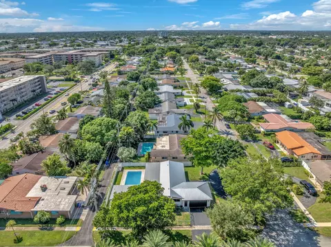 View/Area - 5000 Adams St, Hollywood, FL 33021 photo 13 of 13