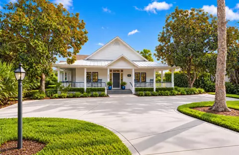 807 Carolina Cir SW, Vero Beach, FL 32962