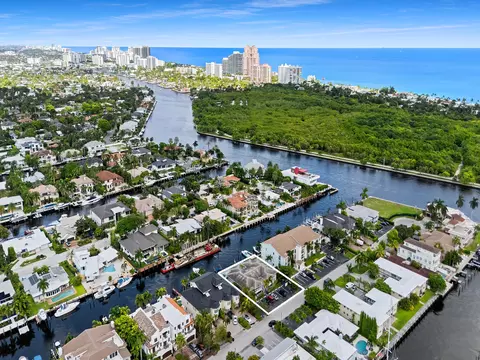 2743 NE 15th St #1, Fort Lauderdale, FL 33304