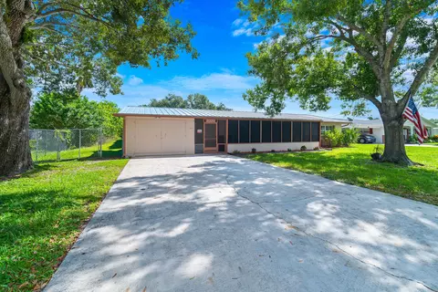 3320 Sunrise Blvd, Fort Pierce, FL 34982