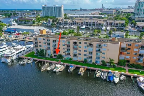 1777 SE 15th St #121, Fort Lauderdale, FL 33316