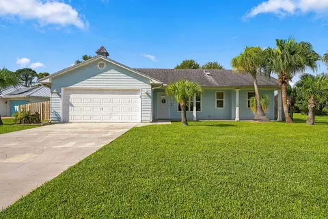 590 NW Haven St, Port Saint Lucie, FL 34983