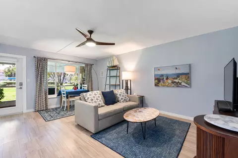 804 SE 7th St SE #105, Deerfield Beach, FL 33441