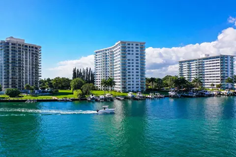 875 E Camino Real #7E, Boca Raton, FL 33432
