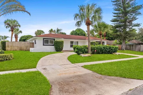 1660 40th St, West Palm Beach, FL 33407