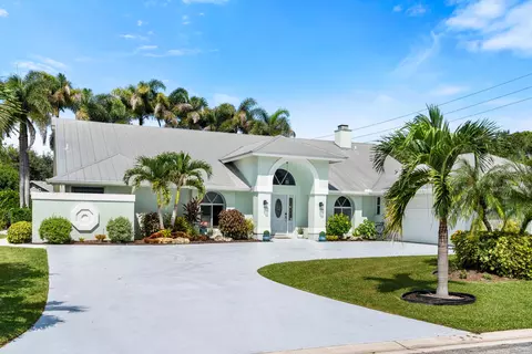 1801 SW Hunters Club Way, Palm City, FL 34990