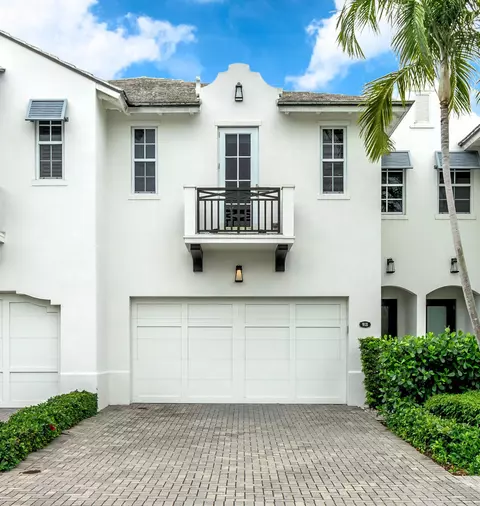 918 St George Blvd, Delray Beach, FL 33483