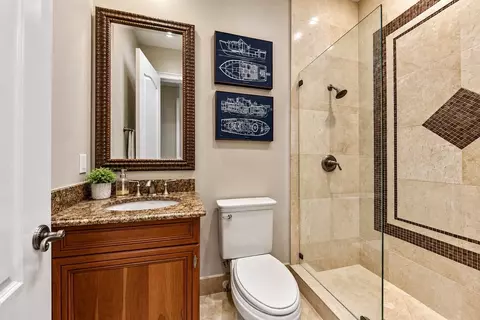 Bath - 2311 NE 35th St, Lighthouse Point, FL 33064 photo 5 of 10
