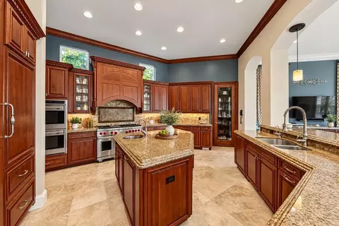 Kitchen - 2311 NE 35th St, Lighthouse Point, FL 33064 photo 2 of 3