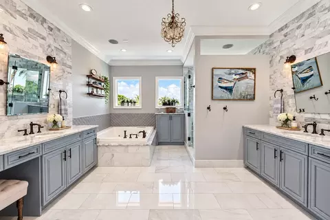 Bath - 2311 NE 35th St, Lighthouse Point, FL 33064 photo 1 of 10