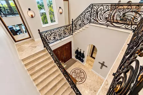 Entry Way - 2311 NE 35th St, Lighthouse Point, FL 33064 photo 3 of 3