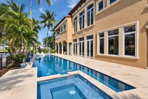 Exterior - 2311 NE 35th St, Lighthouse Point, FL 33064 photo 9 of 15