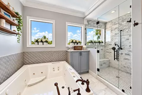 Bath - 2311 NE 35th St, Lighthouse Point, FL 33064 photo 3 of 10