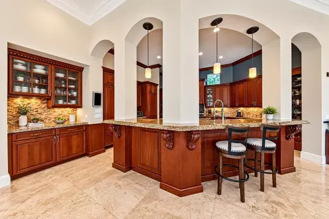 Kitchen - 2311 NE 35th St, Lighthouse Point, FL 33064 photo 1 of 3