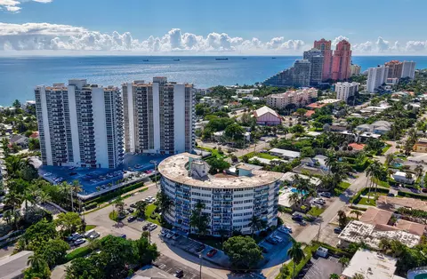 3250 NE 28th St #104, Fort Lauderdale, FL 33308