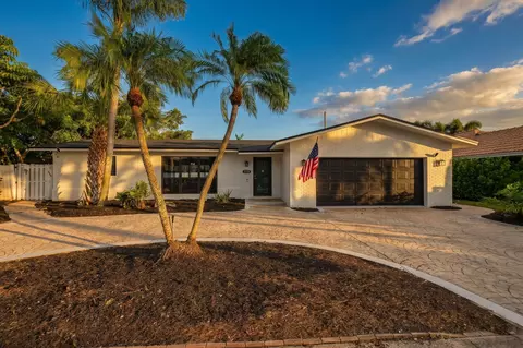 2102 NE 68th St, Fort Lauderdale, FL 33308
