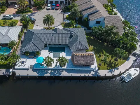 3711 NE 28th Ave, Lighthouse Point, FL 33064