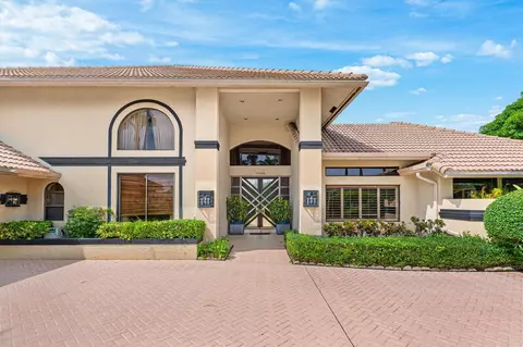 17898 Deauville Ln, Boca Raton, FL 33496