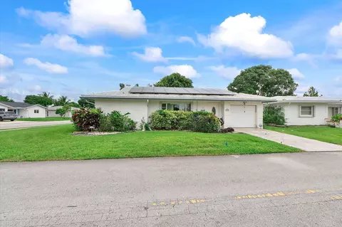 7510 NW 71st Ave, Tamarac, FL 33321