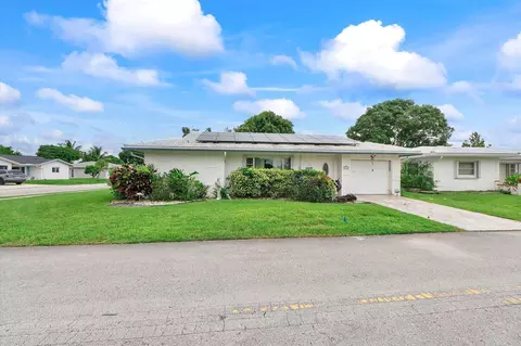 7510 NW 71st Ave, Tamarac, FL 33321