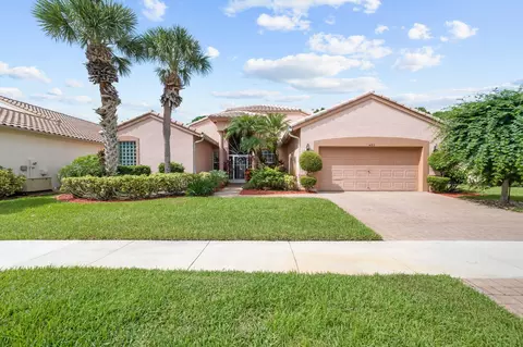 483 NW Blue Lake Dr, Port Saint Lucie, FL 34986