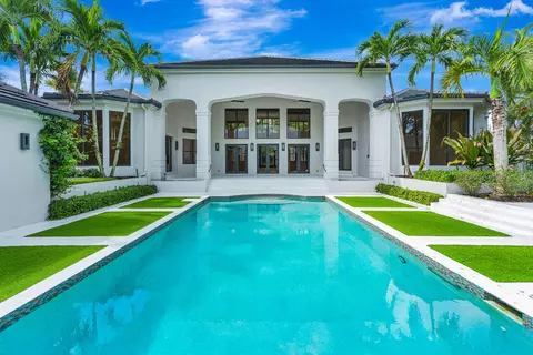 Exterior - 414 Mariner Dr, Jupiter, FL 33477 photo 4 of 9