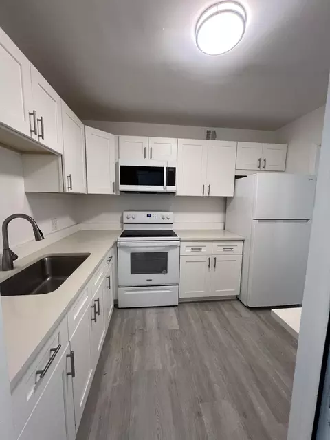1280 NW 43rd Ave #302, Lauderhill, FL 33313
