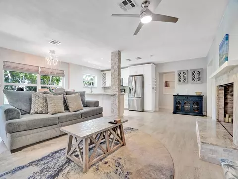 720 SW 11th Ct, Fort Lauderdale, FL 33315