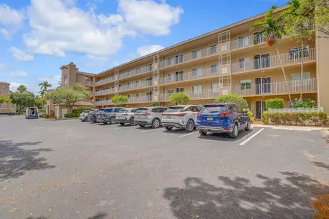 5874 Crystal Shores Dr #308, Boynton Beach, FL 33437