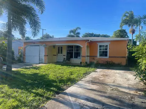 201 NW 52nd St, Oakland Park, FL 33309