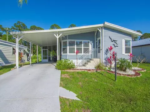 22 Mediterranean Blvd E, Port Saint Lucie, FL 34952
