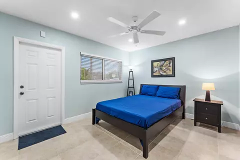 Bedroom - 301 E Mcnab Rd #113, Pompano Beach, FL 33060 photo 1 of 2
