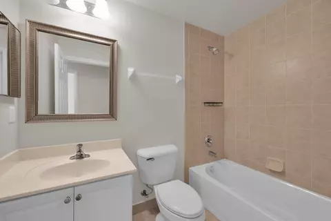 Bath - 5313 SE Jennings Ln, Stuart, FL 34997 photo 3 of 3