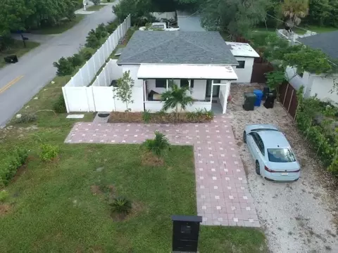 1044 NW 4th Ave, Fort Lauderdale, FL 33311