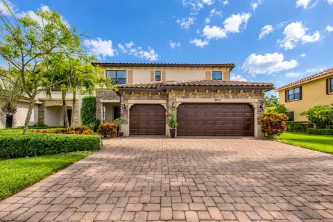 8832 Sea Chase Dr, Lake Worth, FL 33467