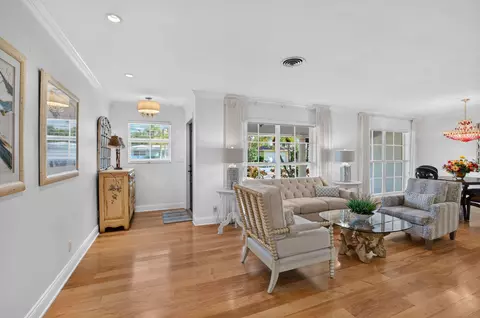 840 SW 2nd St, Boca Raton, FL 33486