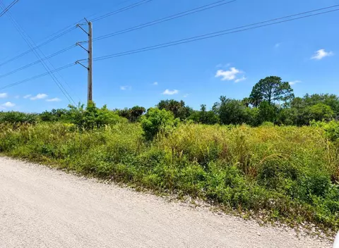 9655 24th St, Vero Beach, FL 32966