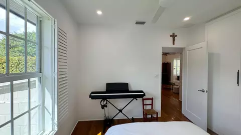 Bedroom - 133 SE 2nd St, Dania Beach, FL 33004 photo 4 of 5