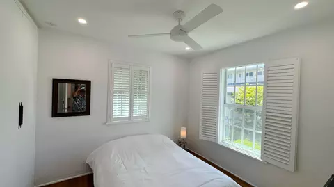 Bedroom - 133 SE 2nd St, Dania Beach, FL 33004 photo 1 of 5