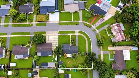465 NW 16th St, Homestead, FL 33030