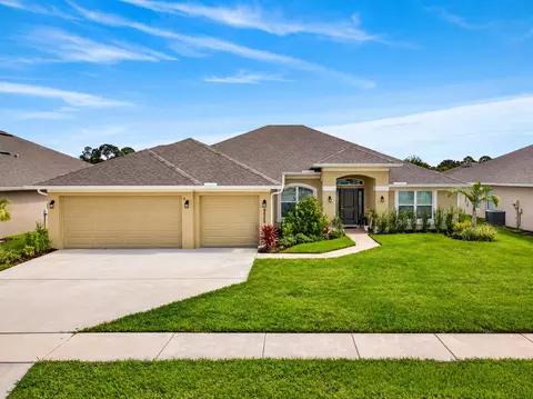 8525 Waterstone Blvd, Fort Pierce, FL 34951