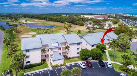 View/Area - 5811 NE Gulfstream Way #4002, Stuart, FL 34996 photo 4 of 6