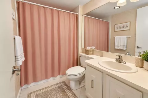 Bath - 5811 NE Gulfstream Way #4002, Stuart, FL 34996 photo 2 of 2