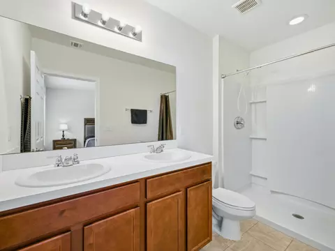 Bath - 113 SE 3rd Ave, Boynton Beach, FL 33435 photo 2 of 2