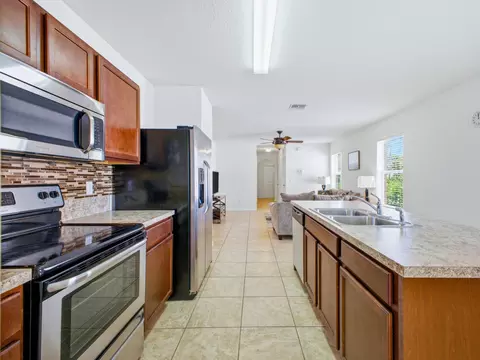 Kitchen - 113 SE 3rd Ave, Boynton Beach, FL 33435 photo 2 of 2