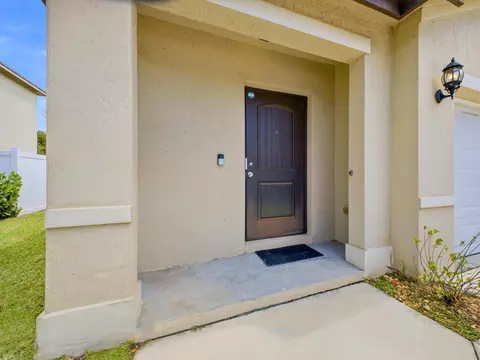 Exterior - 113 SE 3rd Ave, Boynton Beach, FL 33435 photo 1 of 3
