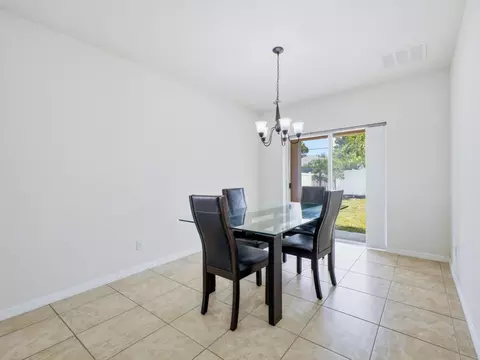 Dining - 113 SE 3rd Ave, Boynton Beach, FL 33435 photo 1 of 2