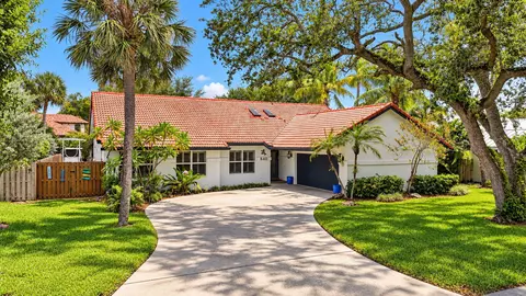 840 SW 21st St, Boca Raton, FL 33486